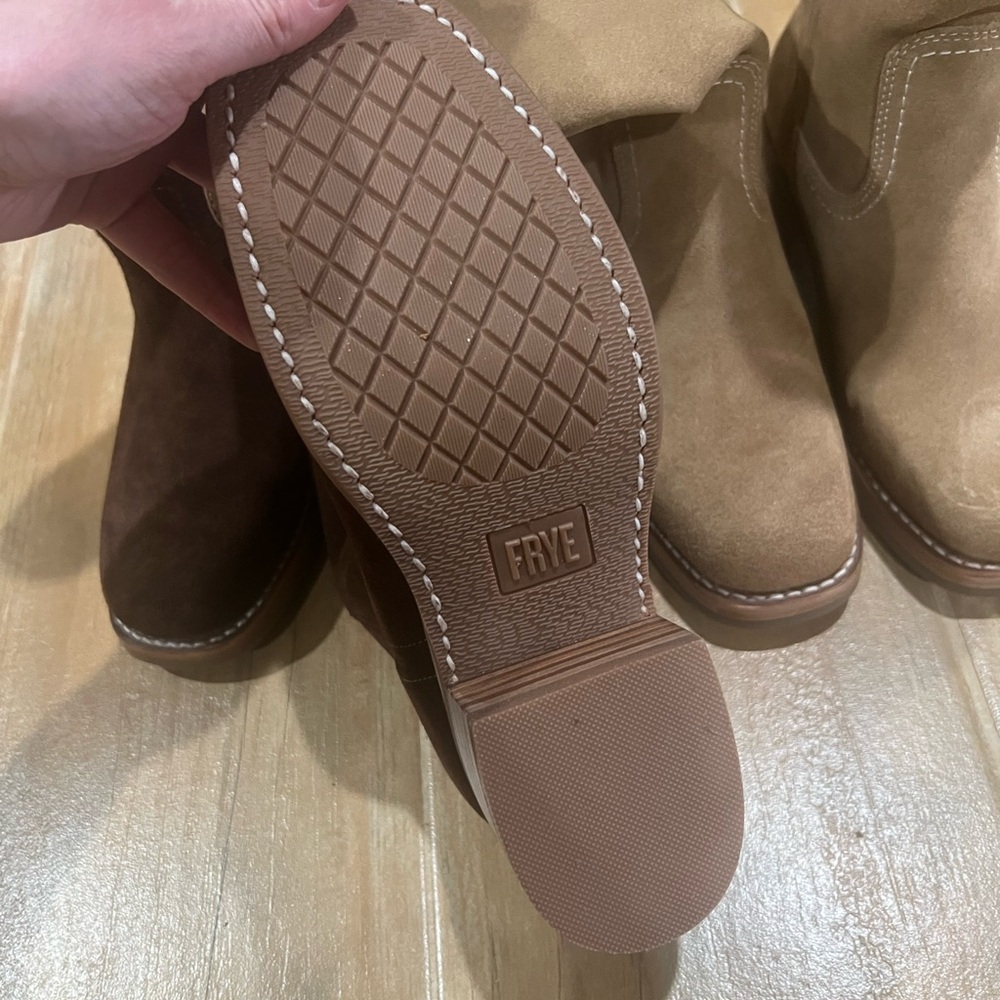 Brand new Frye campus boots - Picture 3 of 4